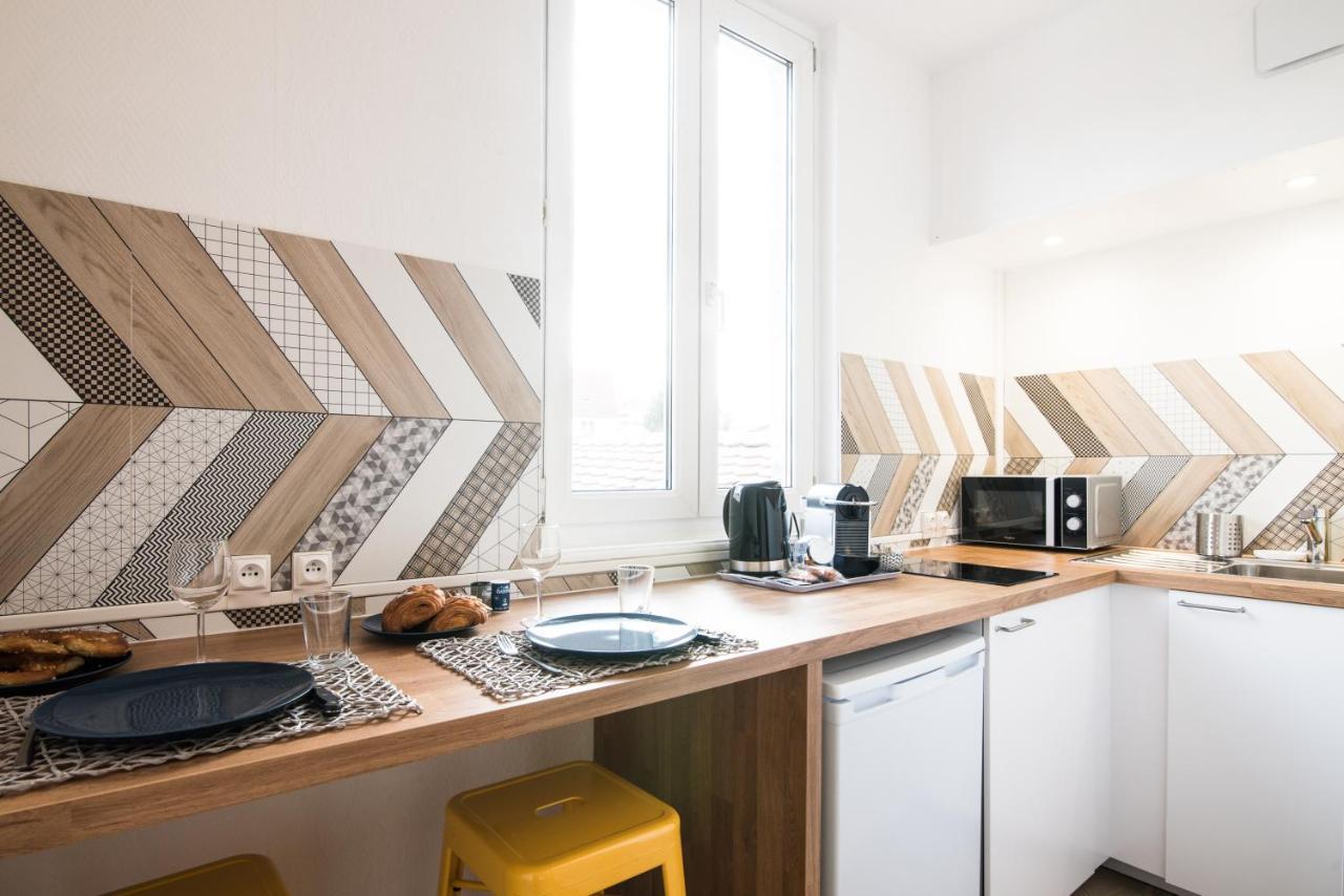 Auguste, La Romaine Et My Cesar - Location Apartment